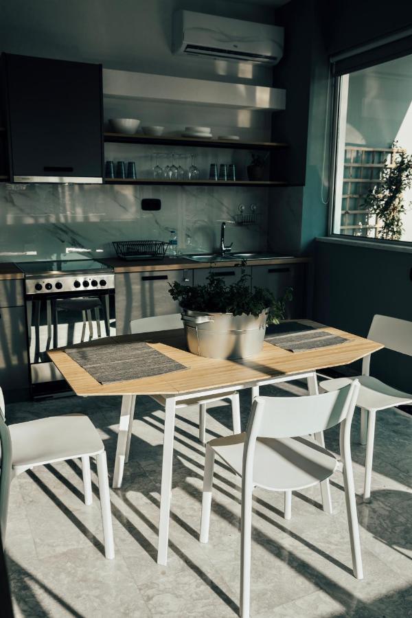 Loft With Private Parking Apartment Atena Exterior foto