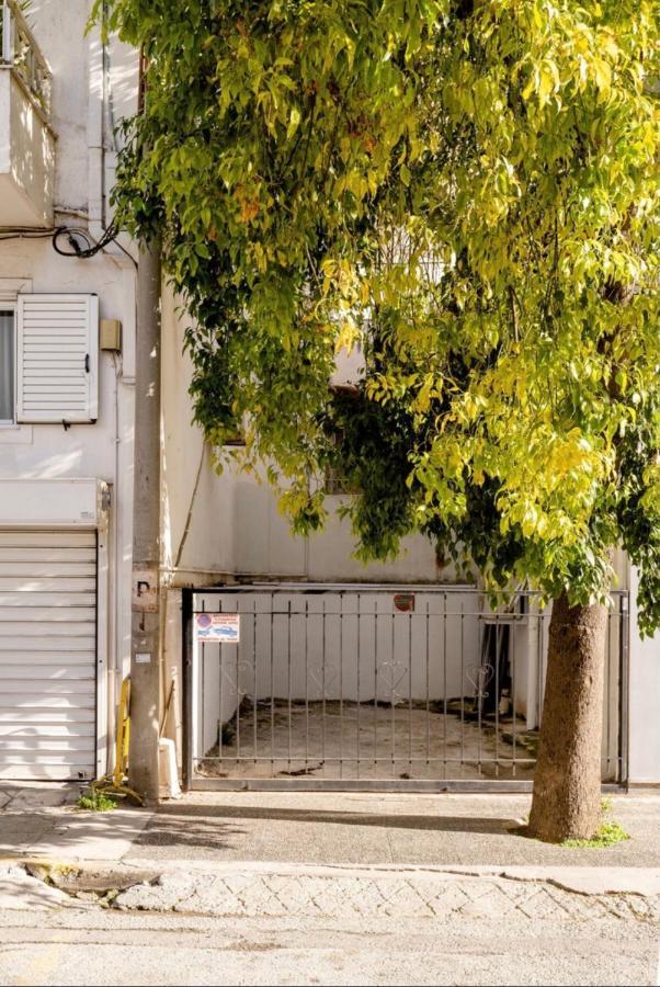 Loft With Private Parking Apartment Atena Exterior foto