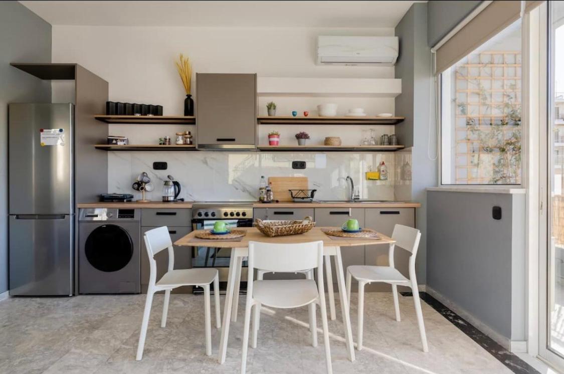 Loft With Private Parking Apartment Atena Exterior foto